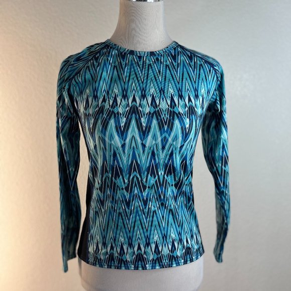 HOT CHILLYS GIRLS YOUTH ACTIVE WEAR LONG SLEEVE TOP LARGE - Picture 1 of 5